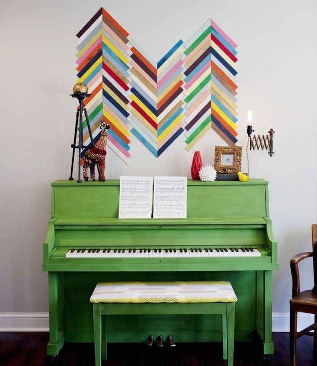 20 Colorful Ideas To Decorate The Walls In Your Apartment